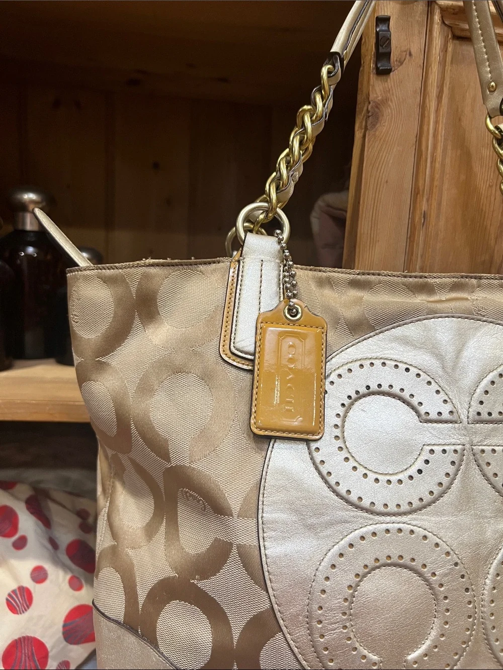 Coach tote beige